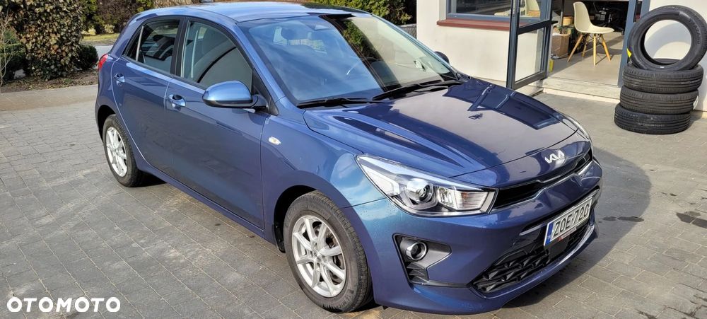 Kia Rio - 4