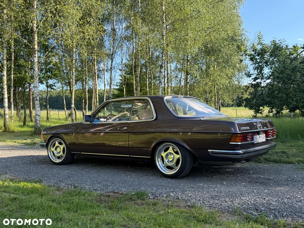 Mercedes-Benz W123 - 9
