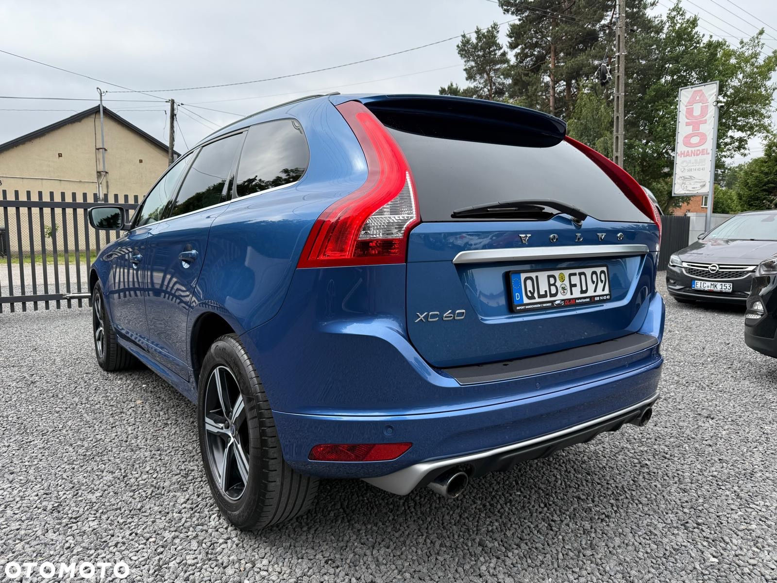 Volvo XC 60 D4 R-Design - 6