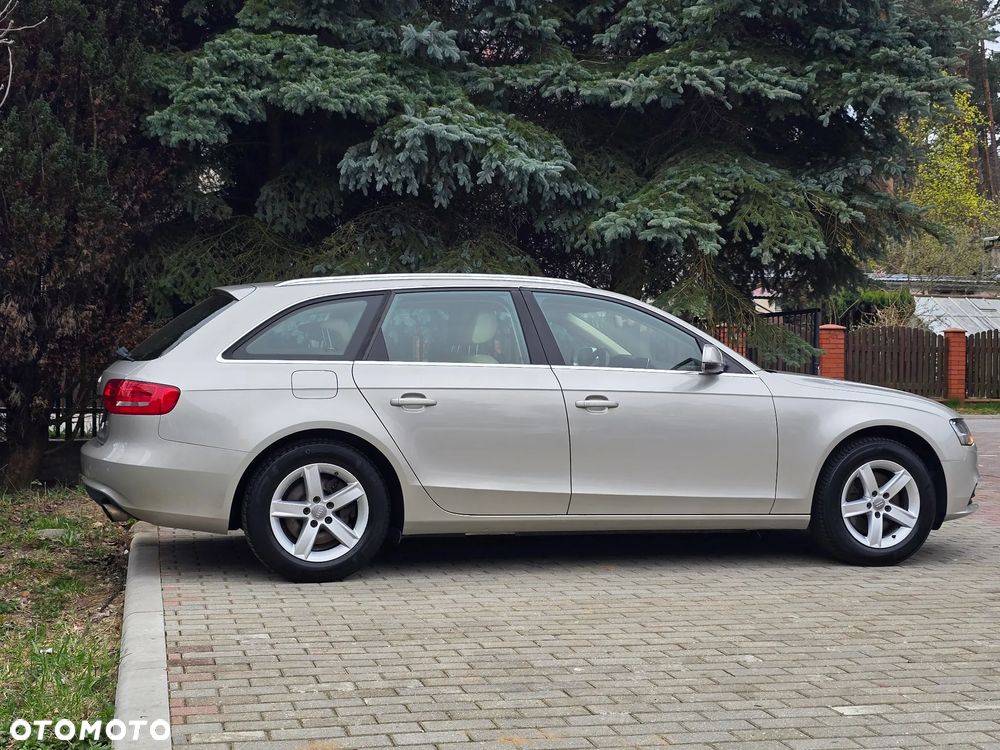 Audi A4 Avant - 9