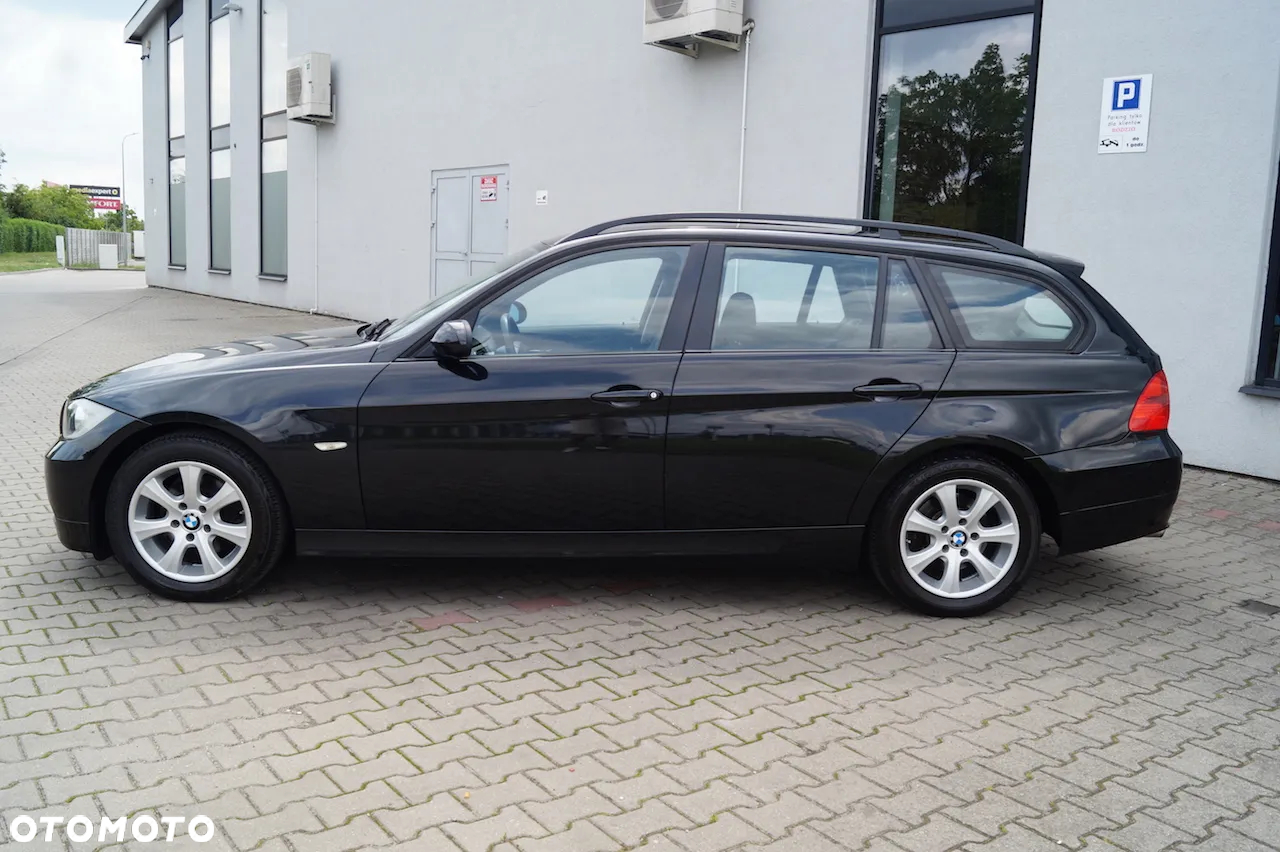 BMW Seria 3 318i Touring Edition Exclusive - 14