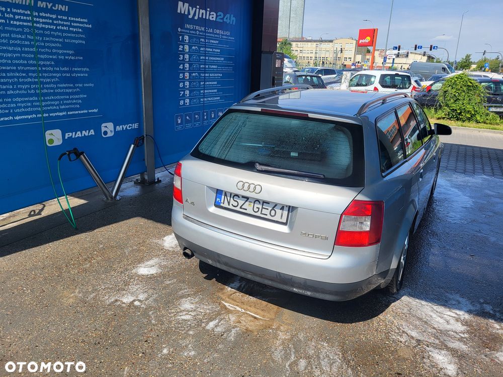 Audi A4 Avant - 6