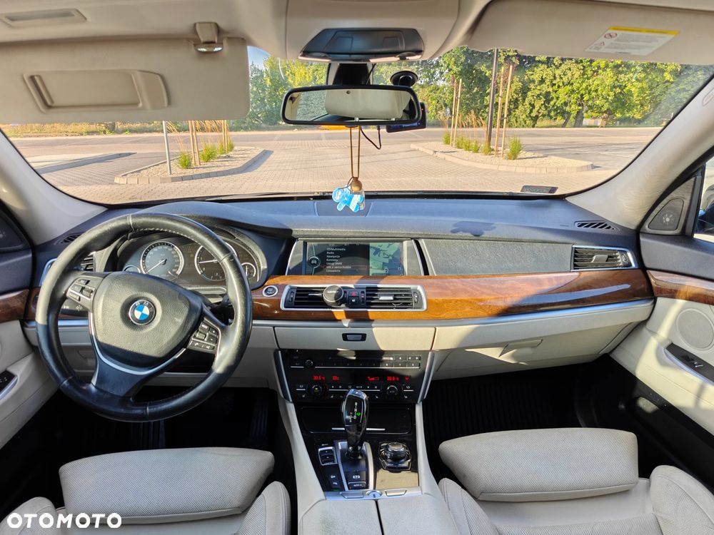 BMW 5GT - 10