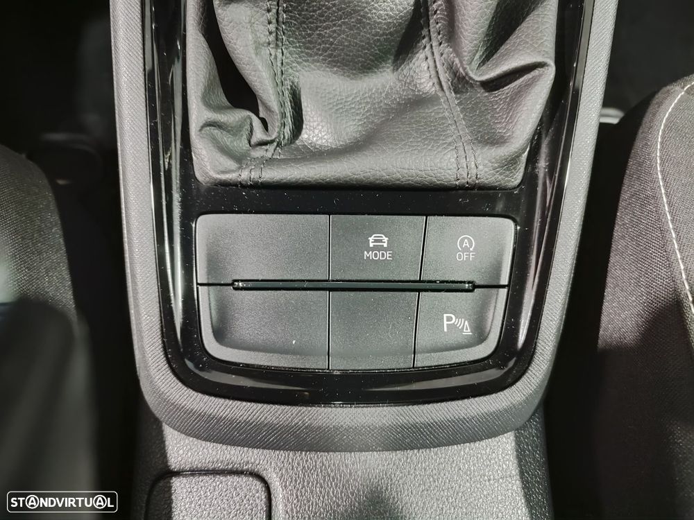 Skoda Scala 1.0 TSI Monte Carlo DSG - 36