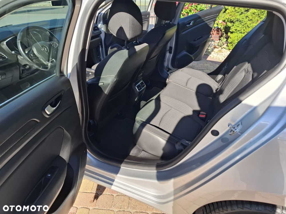 Renault Megane BLUE dCi 115 EDC LIMITED - 11