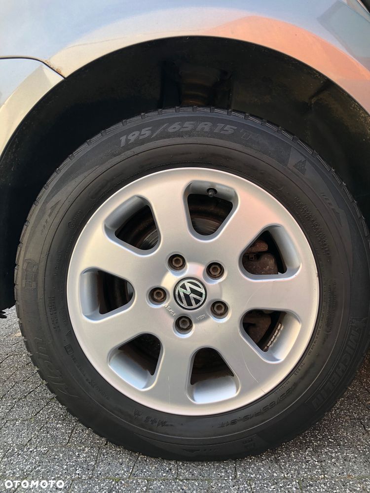 Volkswagen Touran 1.9 TDI DPF Conceptline - 14