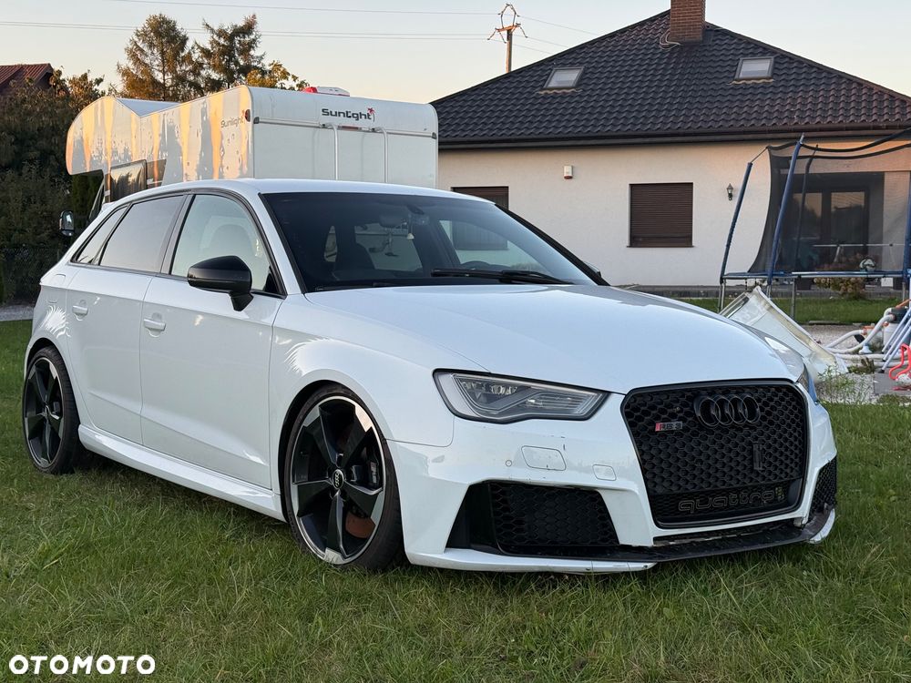 Audi RS3 Sportback - 1