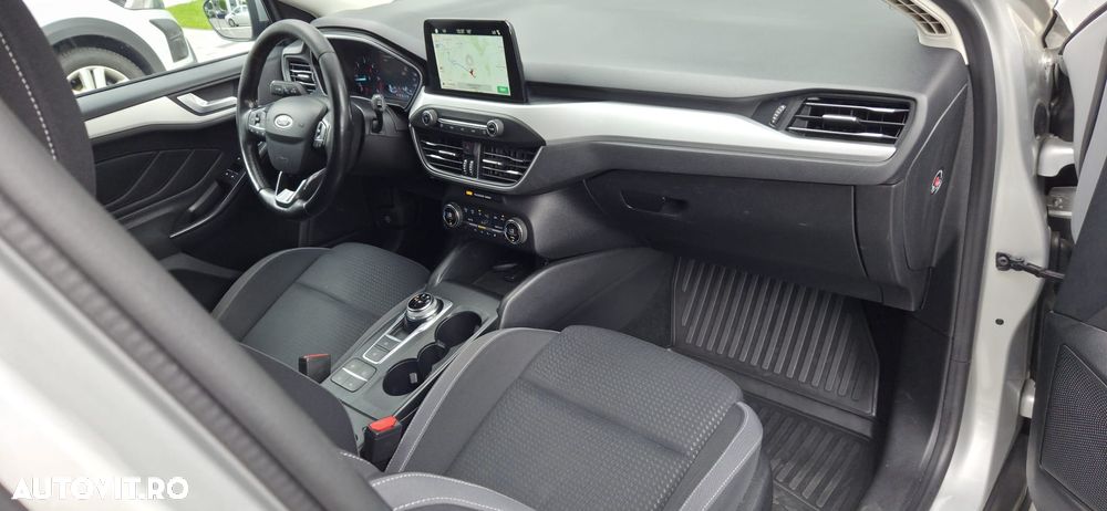 Ford Focus - 9