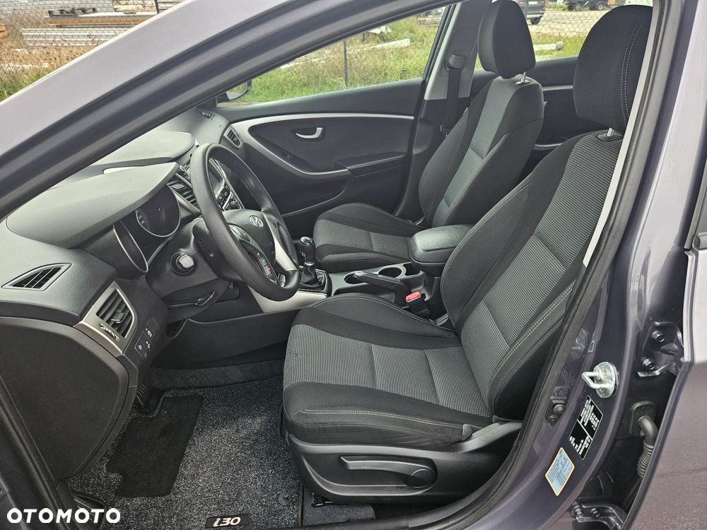 Hyundai i30 blue 1.4 Classic Navigation - 3
