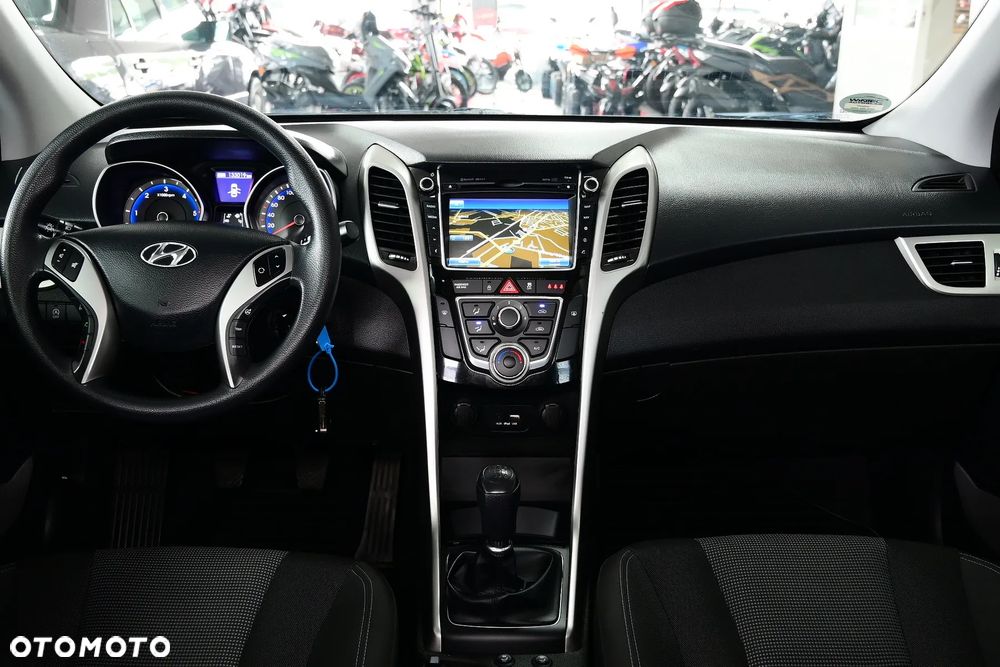Hyundai i30 blue 1.6 CRDi Trend - 21