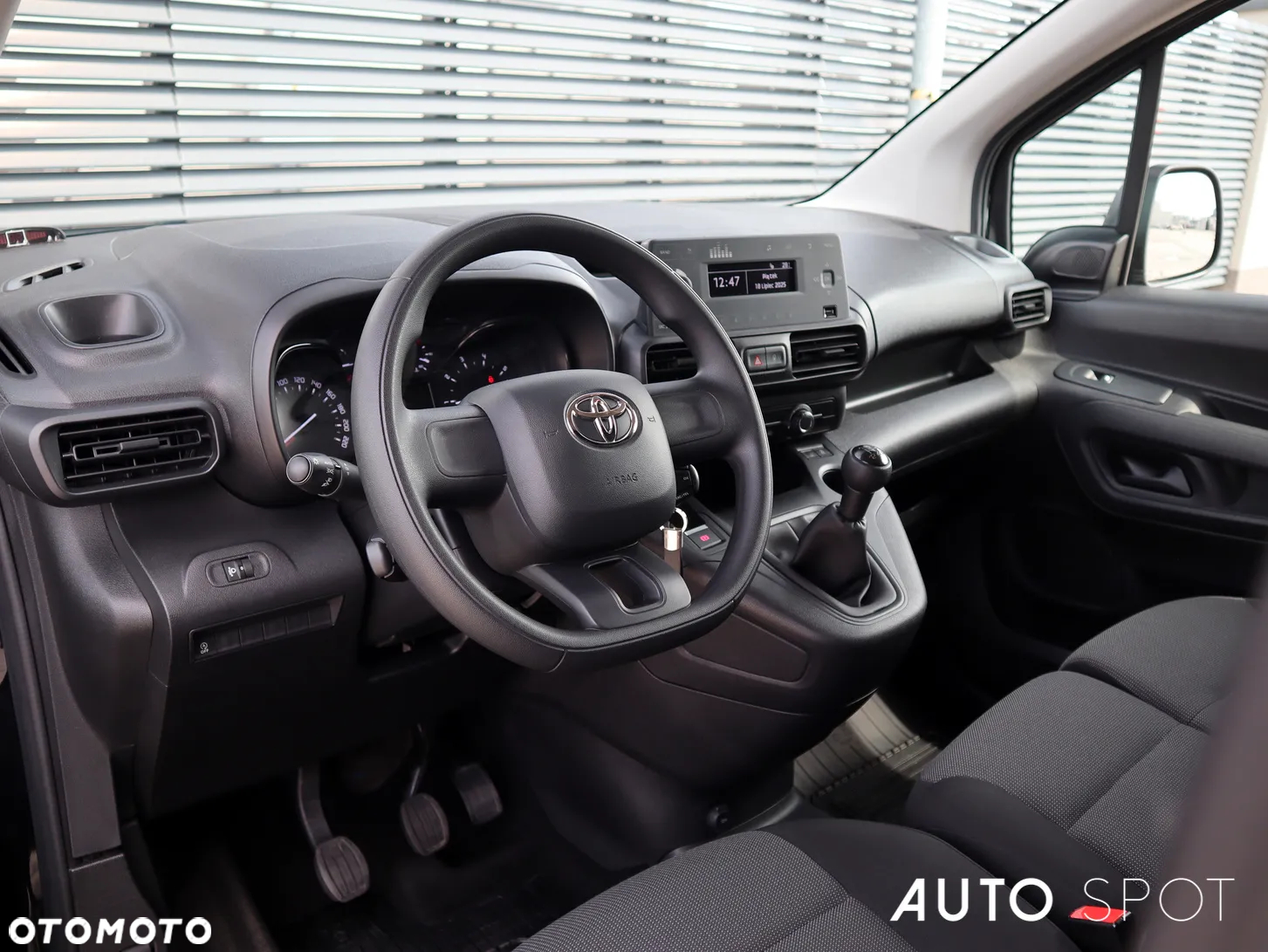 Toyota Proace City Furgon Active 1.5 D-4D 100 KM - 19
