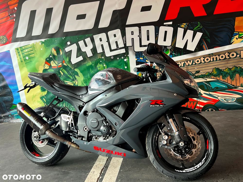 Suzuki GSX-R - 16
