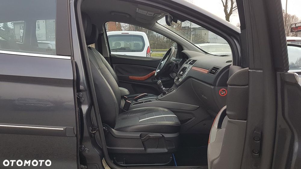 Ford Kuga 2.0 TDCi 4x4 Titanium - 25