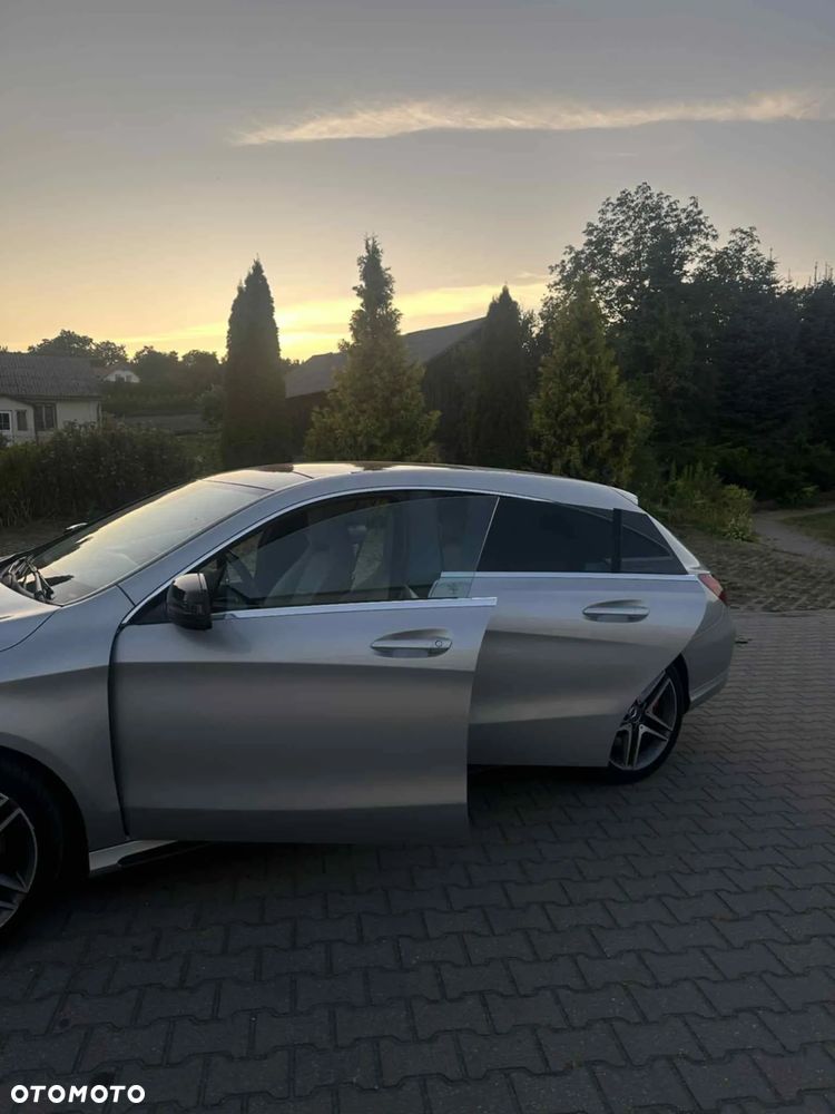 Mercedes-Benz CLA 250 7G-DCT AMG Line - 13