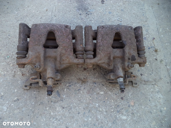 Zacisk hamulcowy tylny Ford Mondeo MK3 kombi