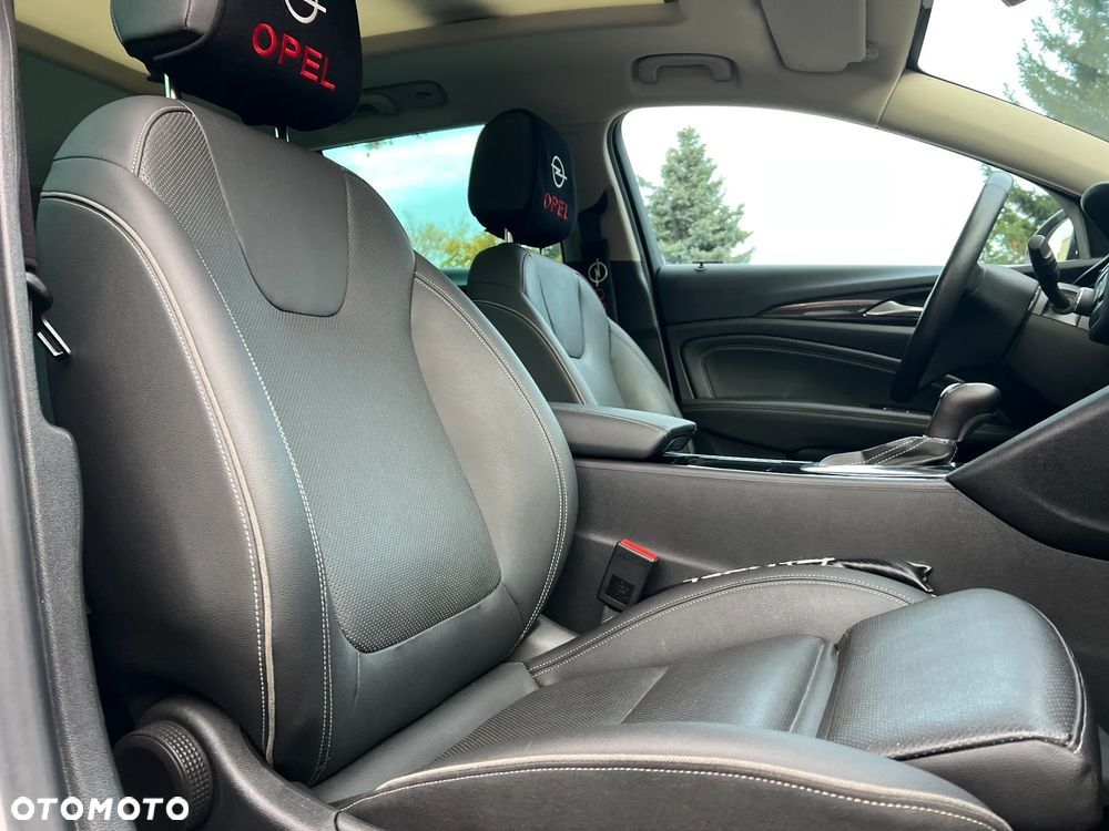 Opel Insignia - 19