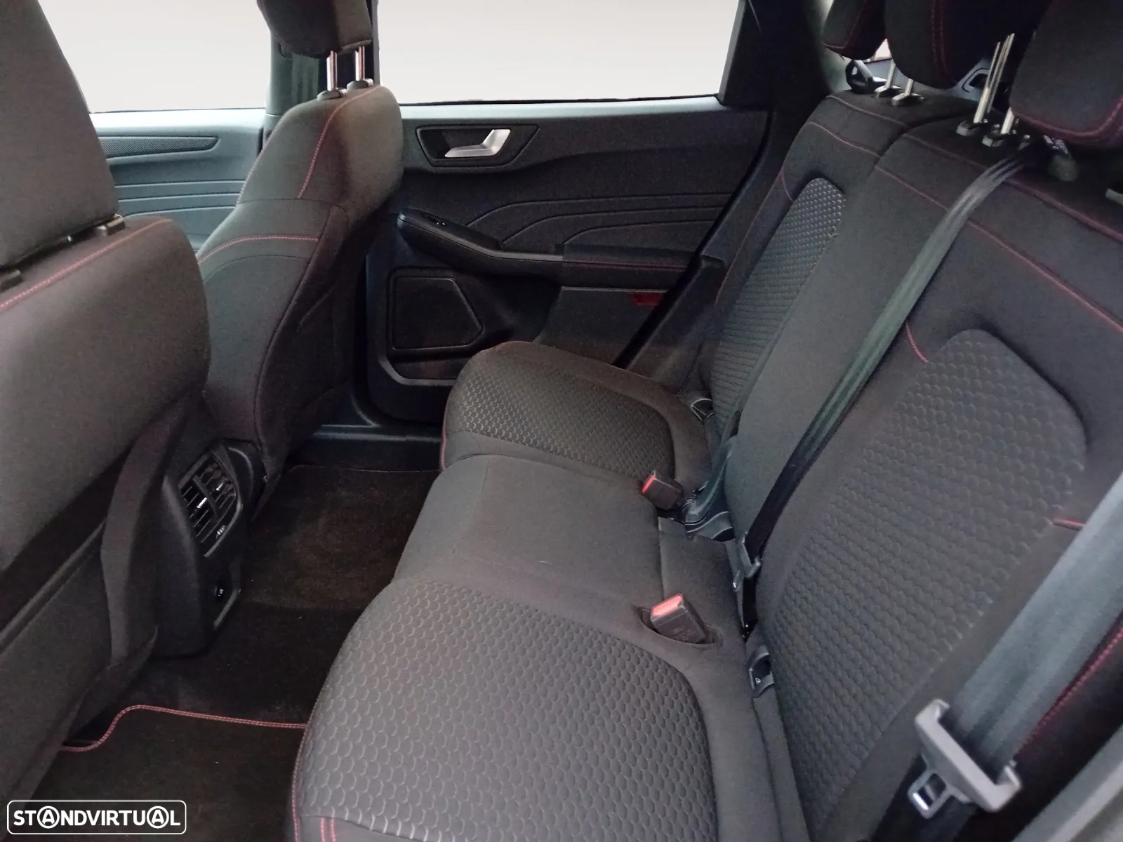 Ford Kuga 2.5 PHEV ST-Line - 15