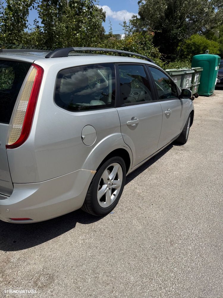 Ford Focus SW 1.6 TDCi Titanium - 4
