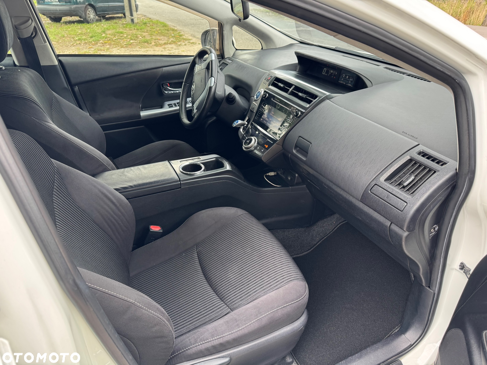 Toyota Prius+ (Hybrid) Comfort - 7