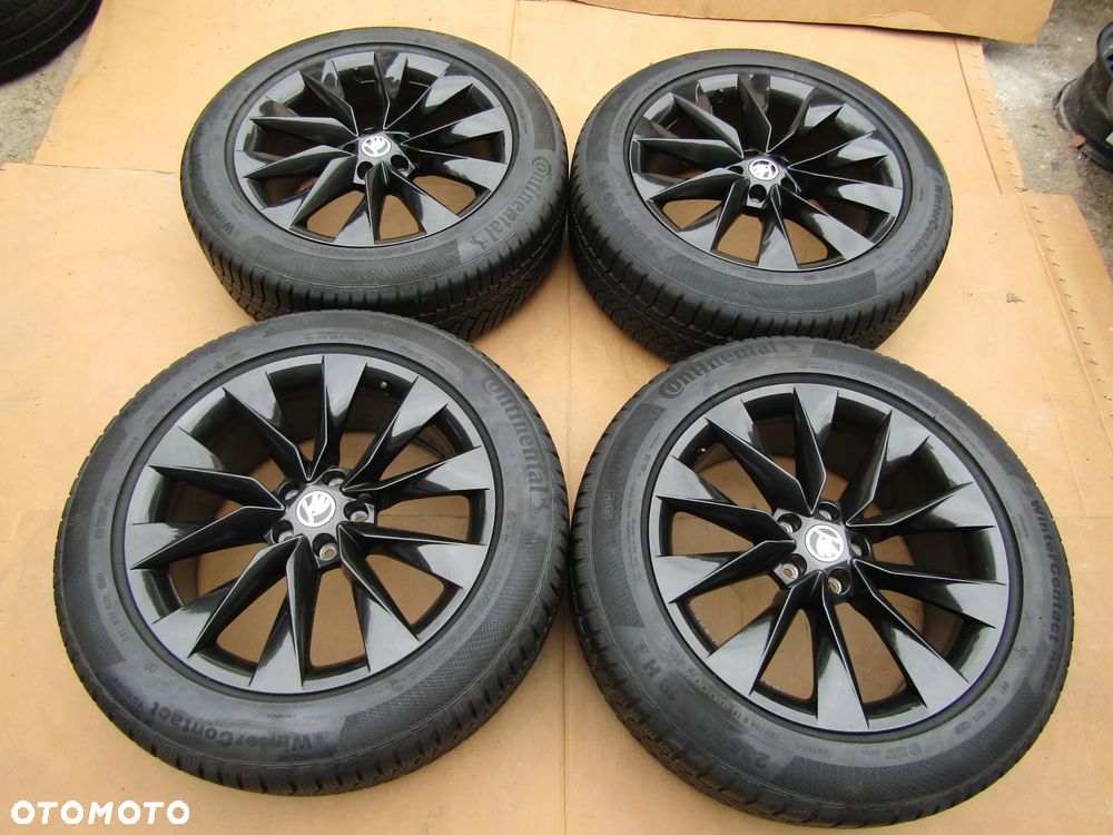 4 x Felgi Aluminiowe Koła 19 Skoda Enyaq Kodiaq VW Tiguan 8 j 5x112 ET 45 piasta 57,1 mm 5LA601025AP + Opony 235/55 19 Zimowe Continental