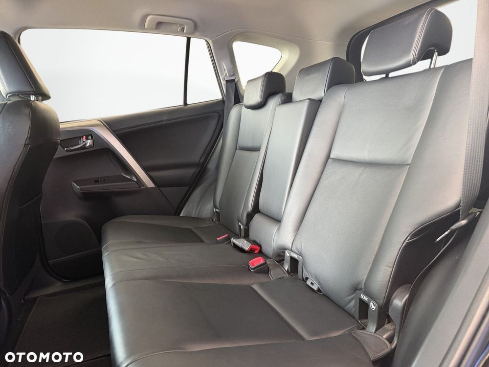 Toyota RAV4 - 15