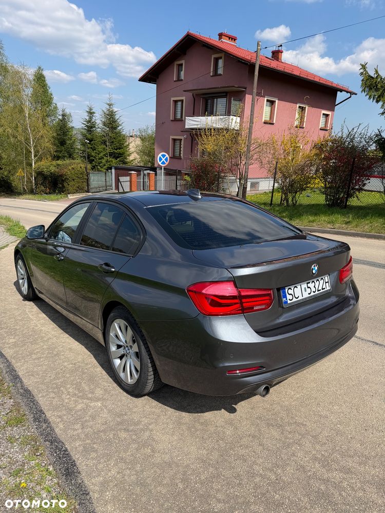 BMW Seria 3 318i Sport Line - 8