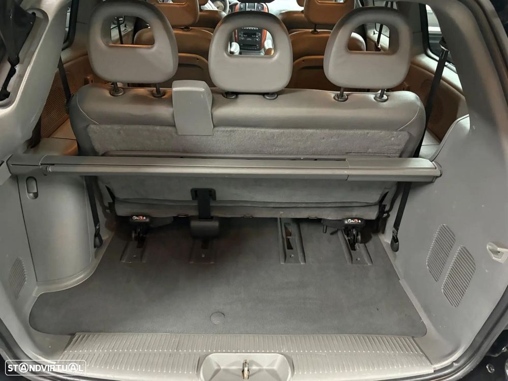 Chrysler Grand Voyager 2.8 CRD Auto Limited - 15
