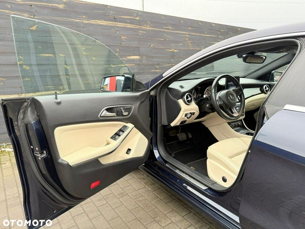 Mercedes-Benz CLA - 19