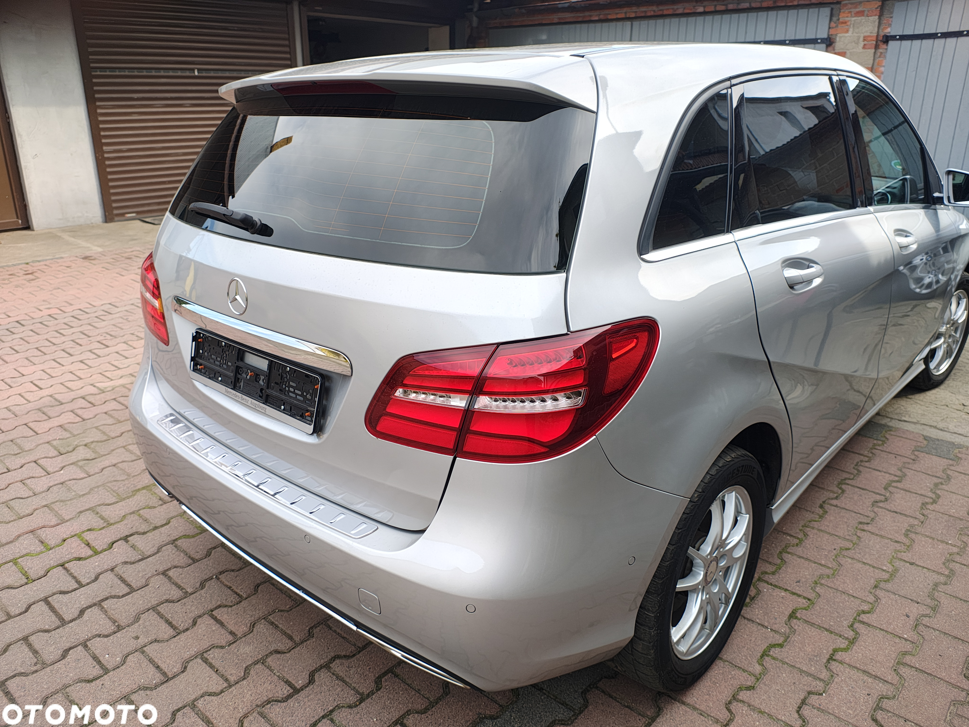 Mercedes-Benz Klasa B 180 (BlueEFFICIENCY) - 5