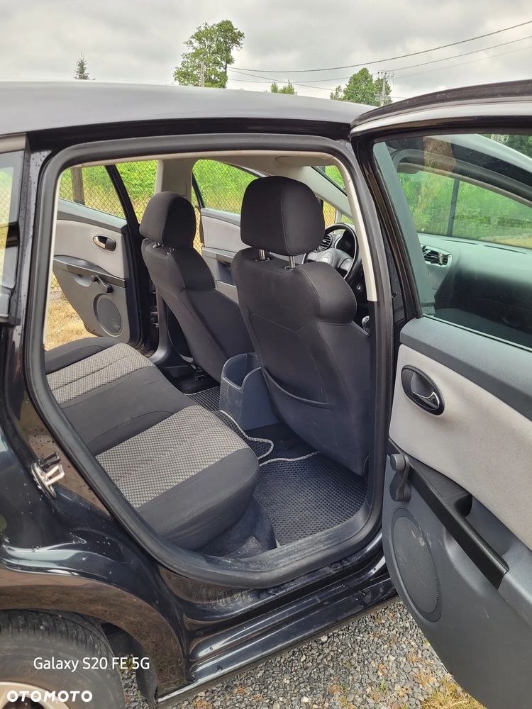 Seat Leon 1.9 TDI DPF Ecomotive Style - 9