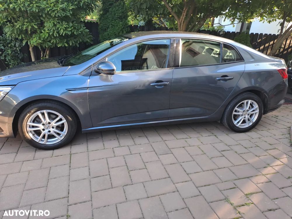 Renault Megane TCe 140 GPF Life - 17