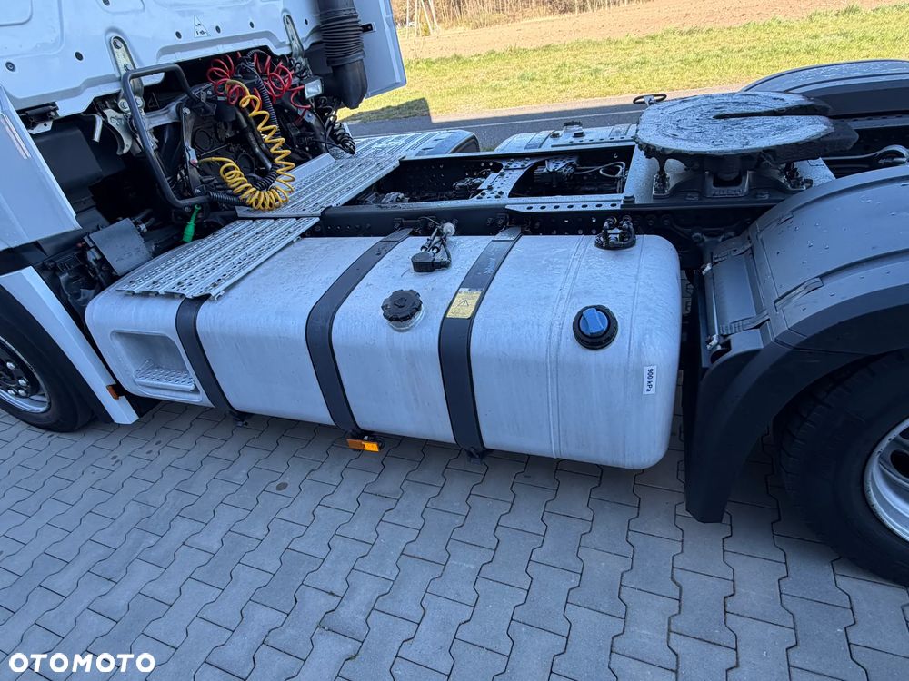 Mercedes-Benz Actros L 1851 Big Space Low Deck - 12