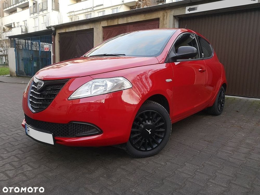 Lancia Ypsilon 1.2 8V Black&Red S&S - 2
