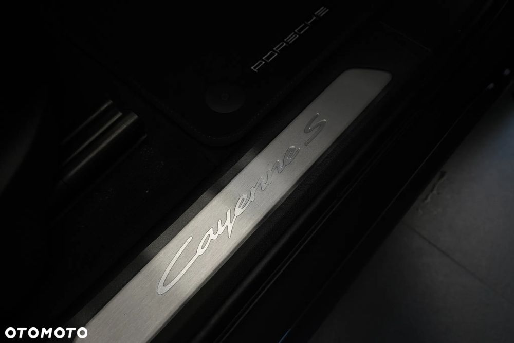 Porsche Cayenne Coupe S - 27