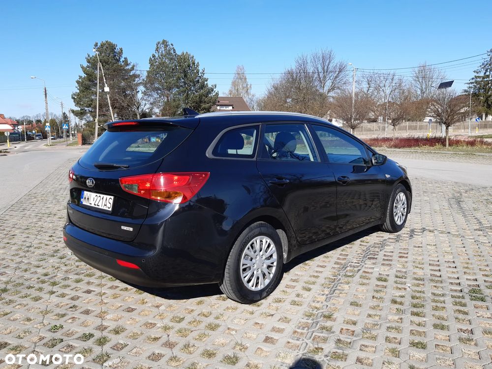 Kia Ceed - 9
