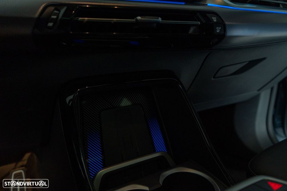 BMW iX2 eDrive20 Pack Desportivo M - 30