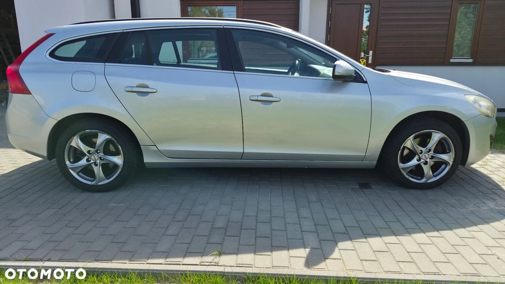 Volvo V60 D3 Geartronic Summum - 5