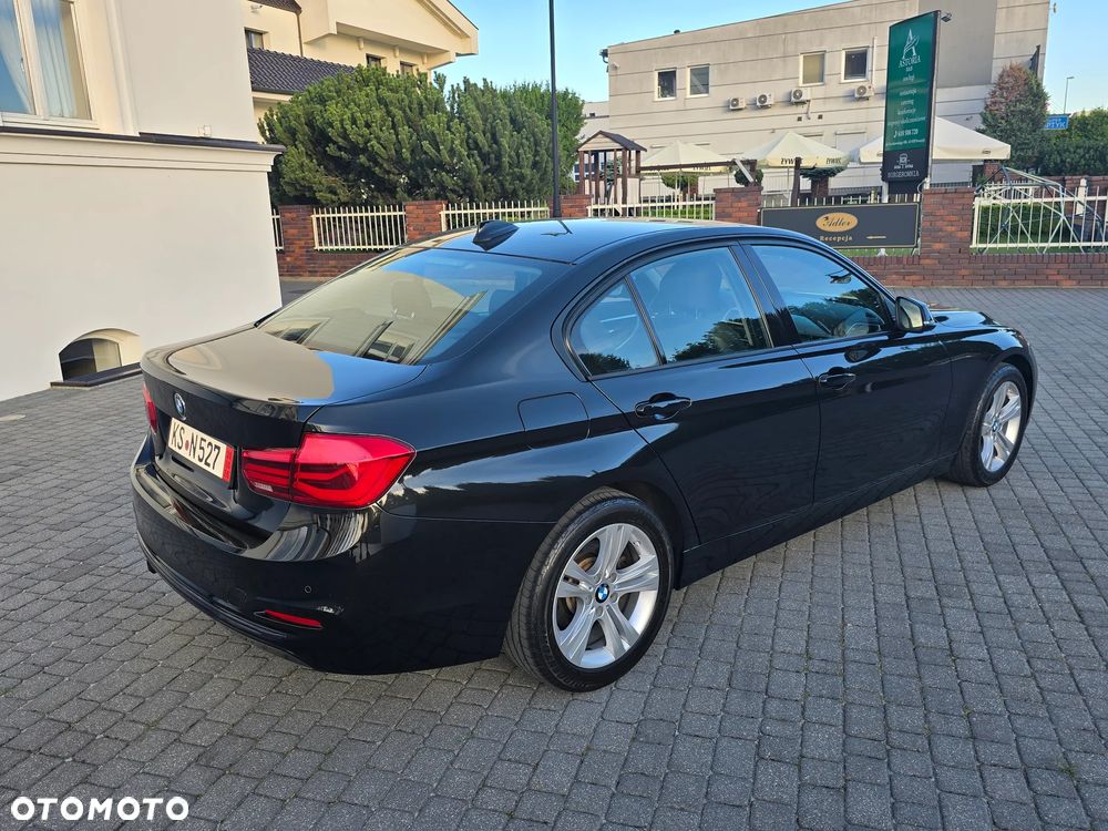 BMW Seria 3 320d Edition M Sport Shadow - 8