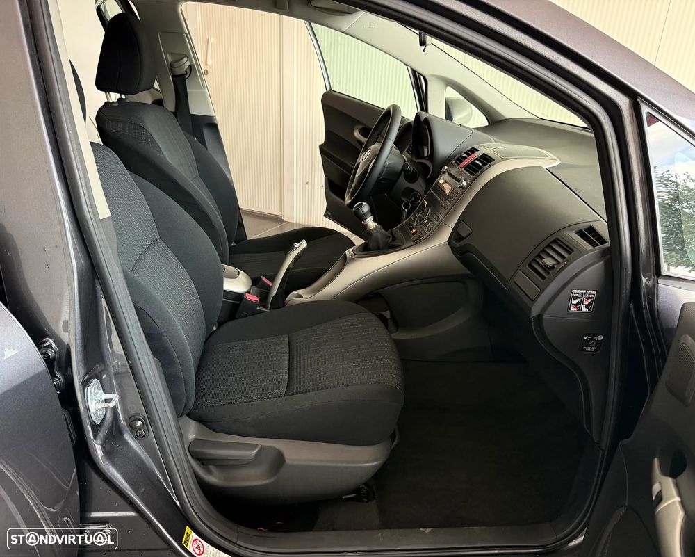Toyota Auris 1.4 D-4D Sol DPF - 12