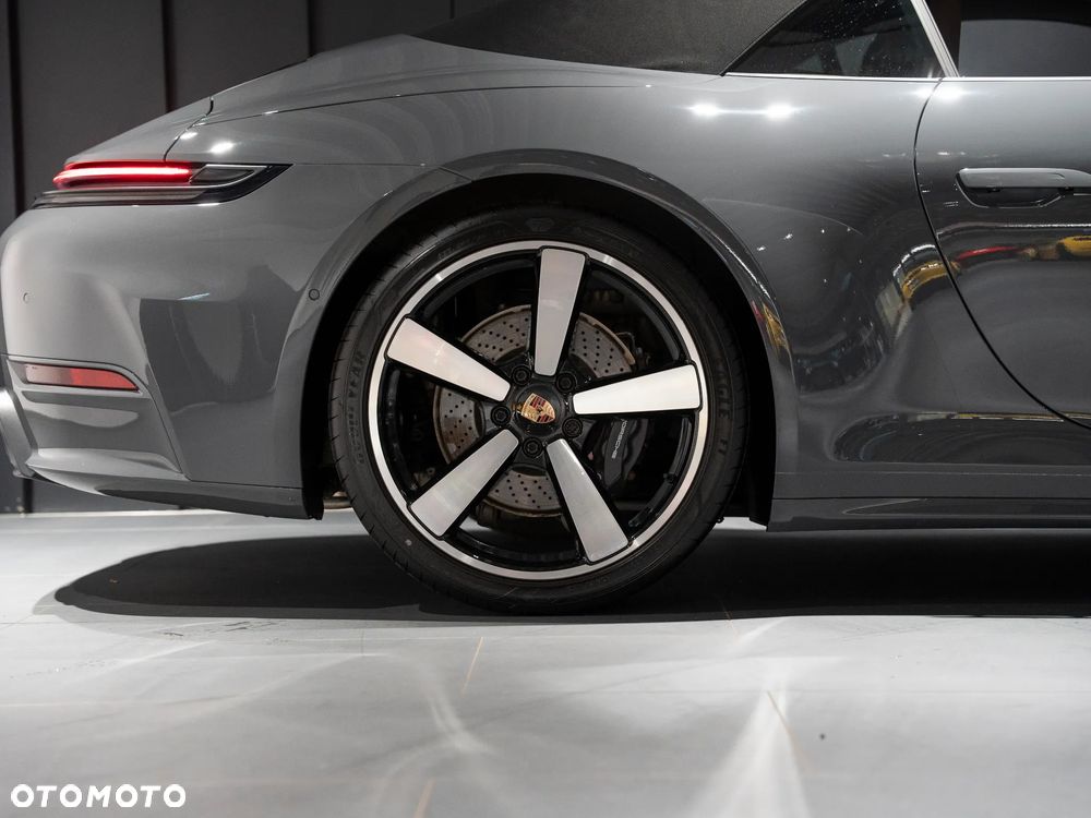 Porsche 911 - 10