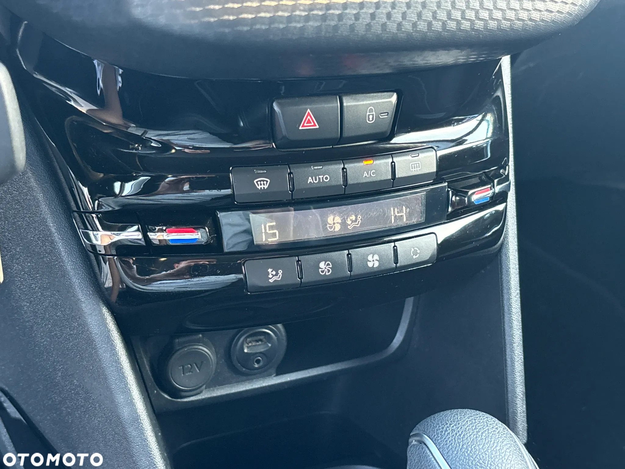 Peugeot 2008 1.2 Pure Tech Crossway S&S EAT6 - 28
