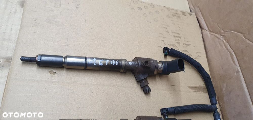 Wtrysk wtryskiwacz wtryskiwacze wtryski paliwa VW Caddy III Lift 1.6 TDI 03L130277B - 2