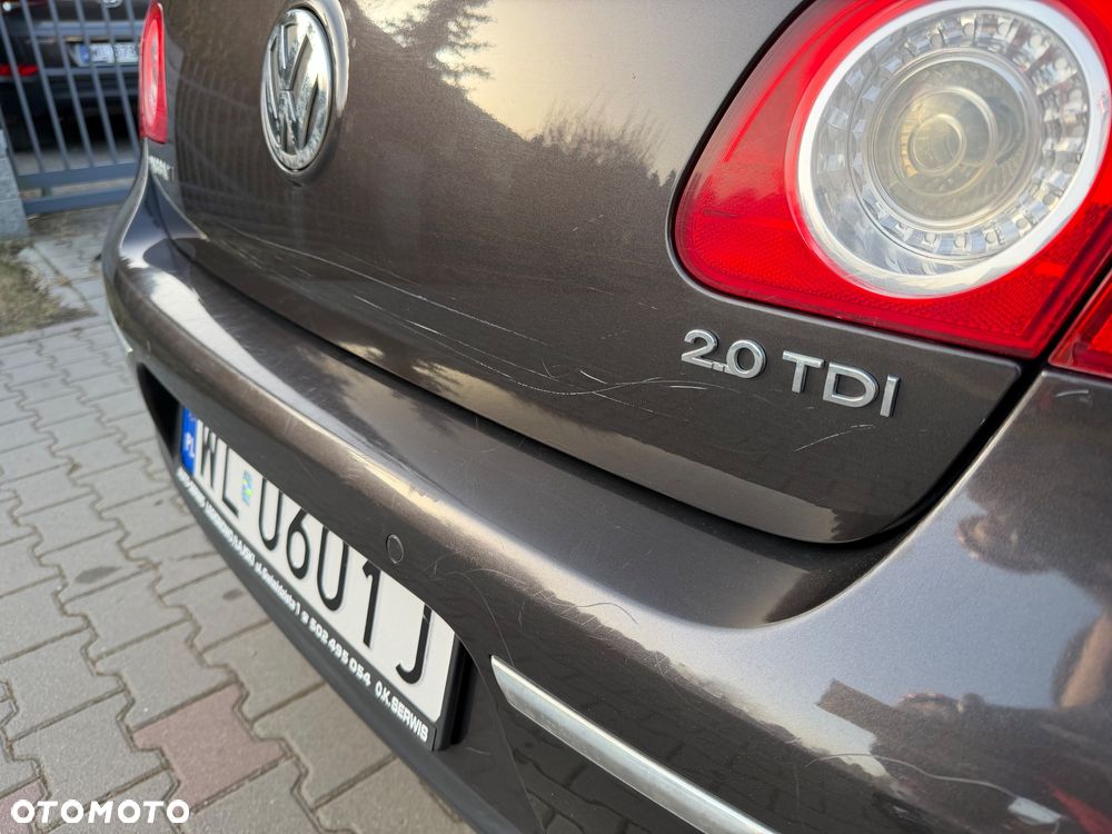 Volkswagen Passat 2.0 TDI Comfortline - 6