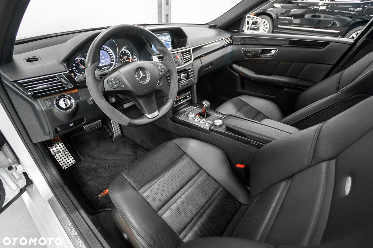 Mercedes-Benz Klasa E 63 AMG AMG Speedshift 7G-MCT - 21