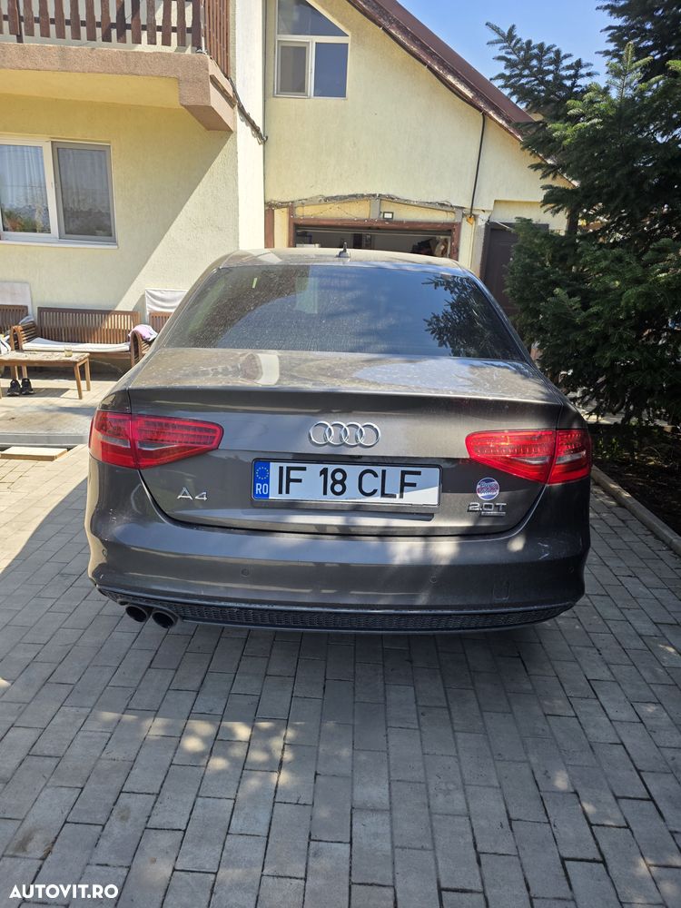 Audi A4 2.0 TFSI quattro Stronic - 1