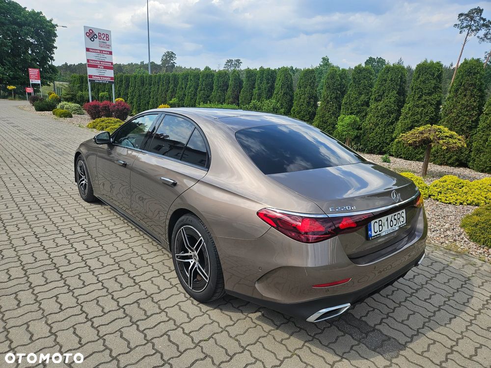 Mercedes-Benz Klasa E 220 d mHEV 4-Matic AMG 9G-Tronic - 6