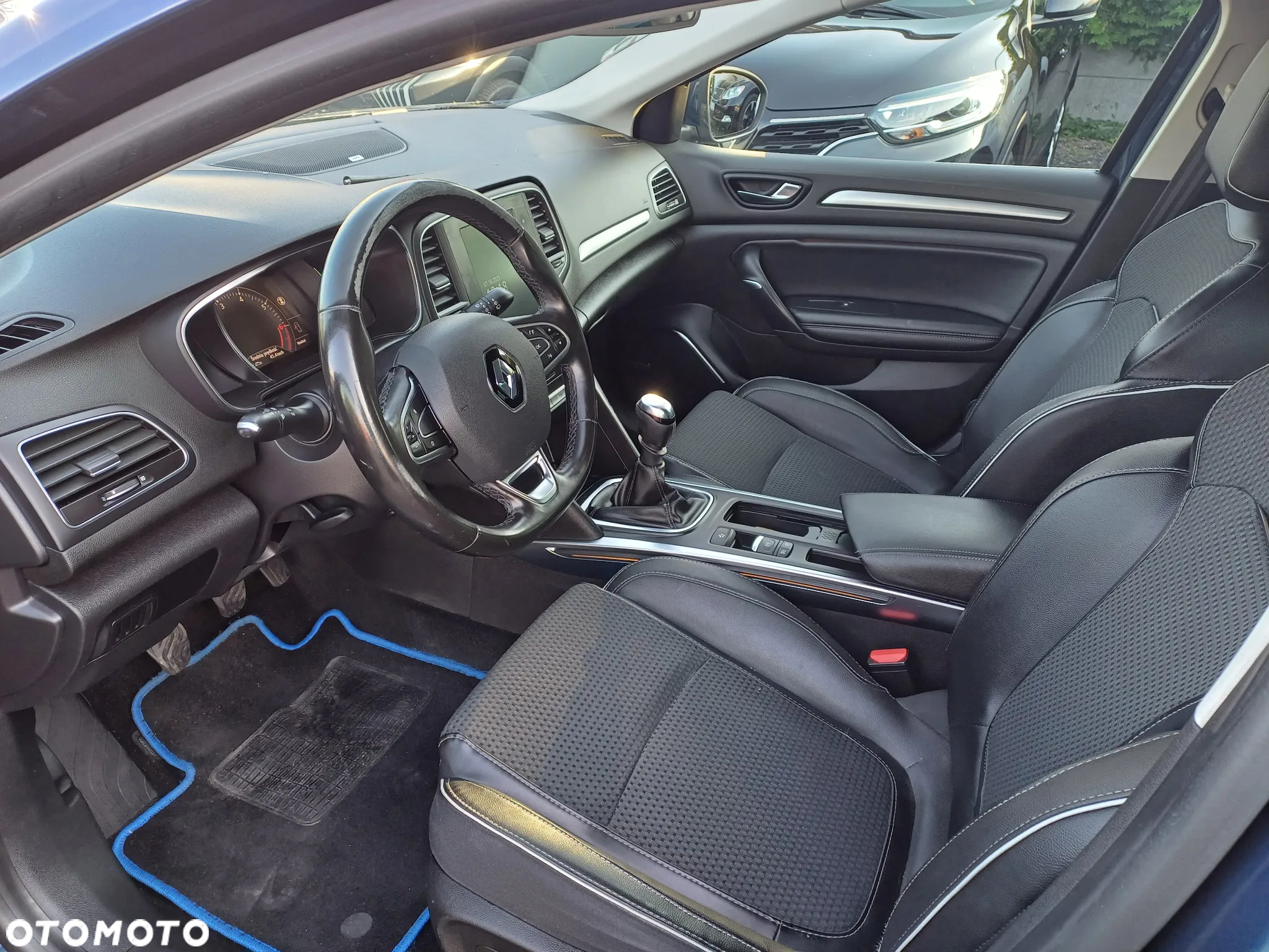 Renault Megane Grandtour ENERGY TCe 130 BOSE EDITION - 12