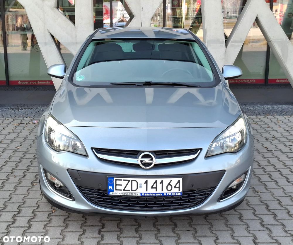Opel Astra 1.4 Turbo Exklusiv - 4
