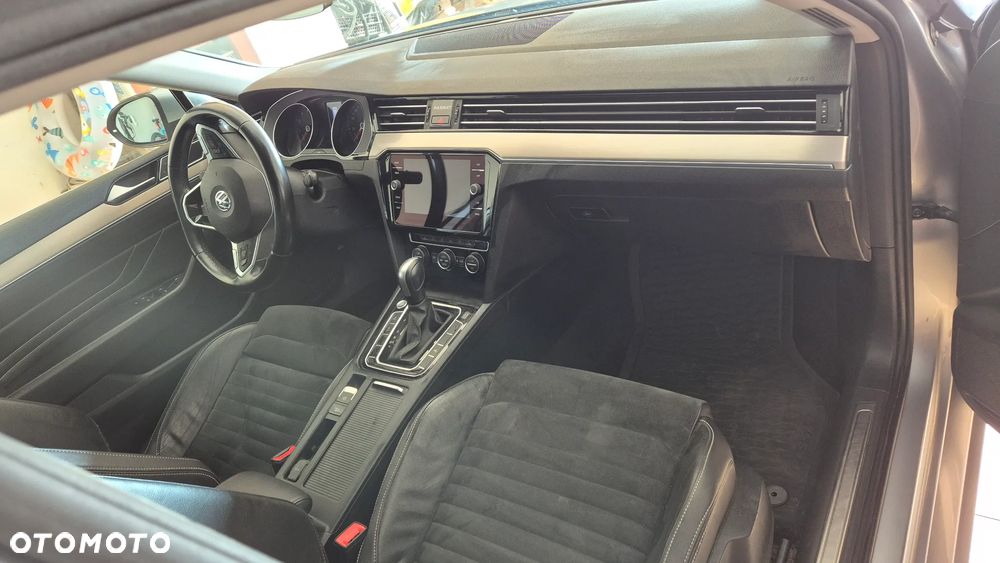 Volkswagen Passat 2.0 TSI Elegance DSG - 5