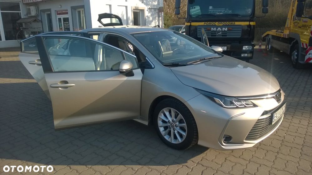 Toyota Corolla 1.6 Comfort - 19